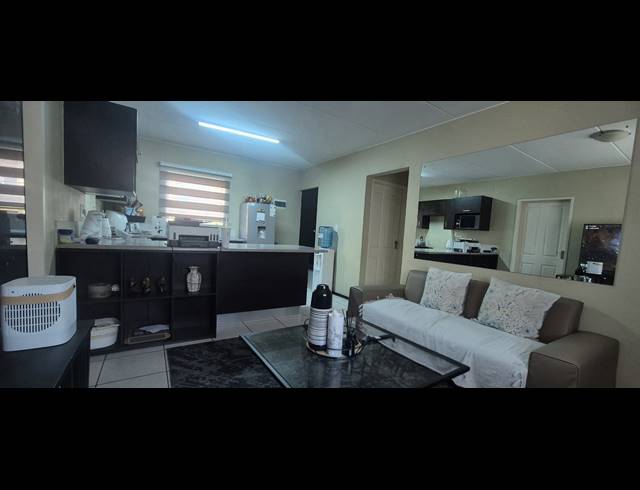 2 BEDROOM APARTMENT FOR SALE IN HONEYPARK